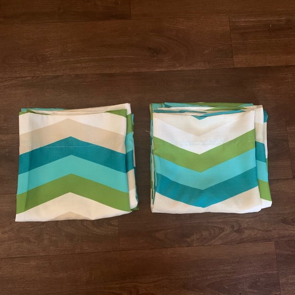 Room Essentials | Accents | Room Essentials Curtain Drapery 2 Multiple ...